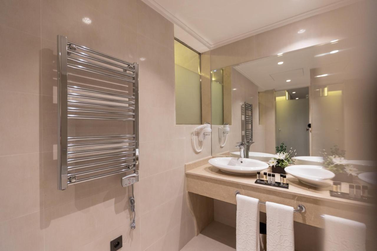 Hotel Nour Plazza 4*